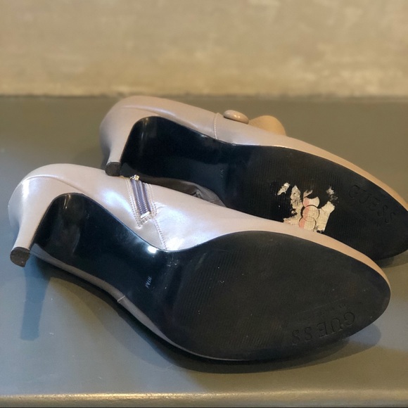 GUESS Ankle Bootie Heel - Picture 4 of 4